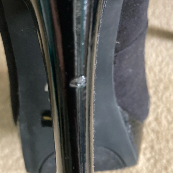 Guess Black Patent Leather Suede Peep Toe Heels Size 8 👠 - Picture 14 of 15